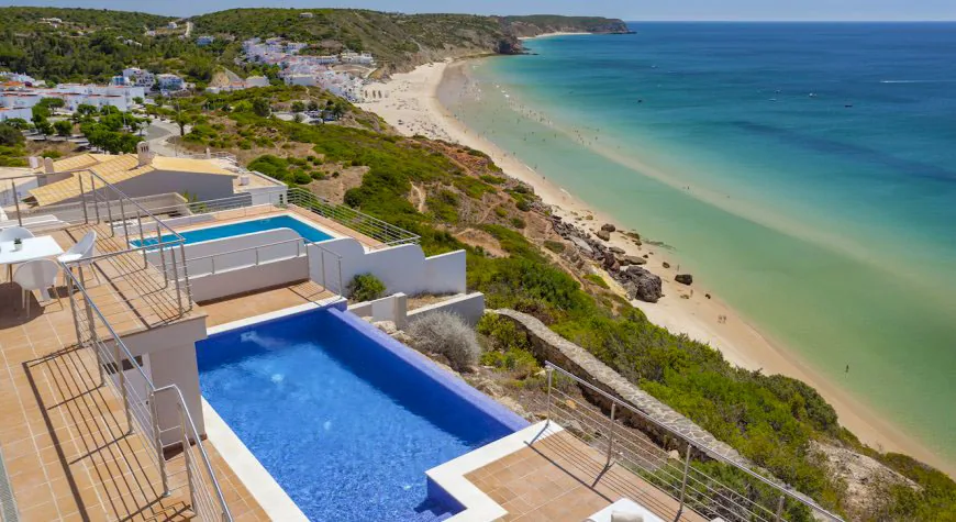 Villa with a pool above the coast in Salema, Algarve