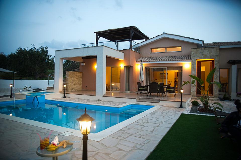Недвижимость на Кипре: вилла, дом в Полисе №156