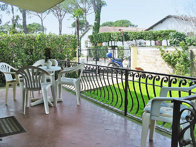 Недвижимость в Италии: вилла, дом в Тоскане на море №189