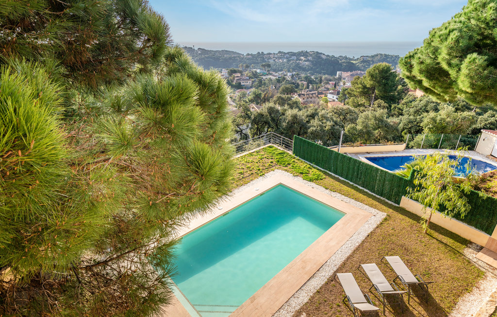 Недвижимость в Испании: вилла, дом на Коста Брава (Каталония) №7460