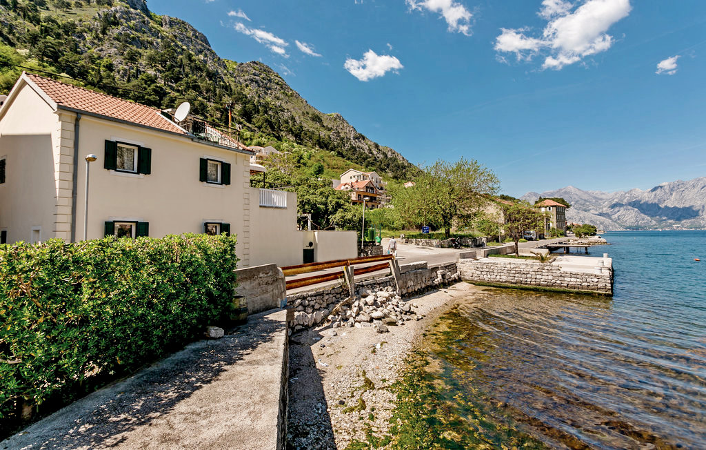 Недвижимость в Черногории: вилла, дом в Которе №7550