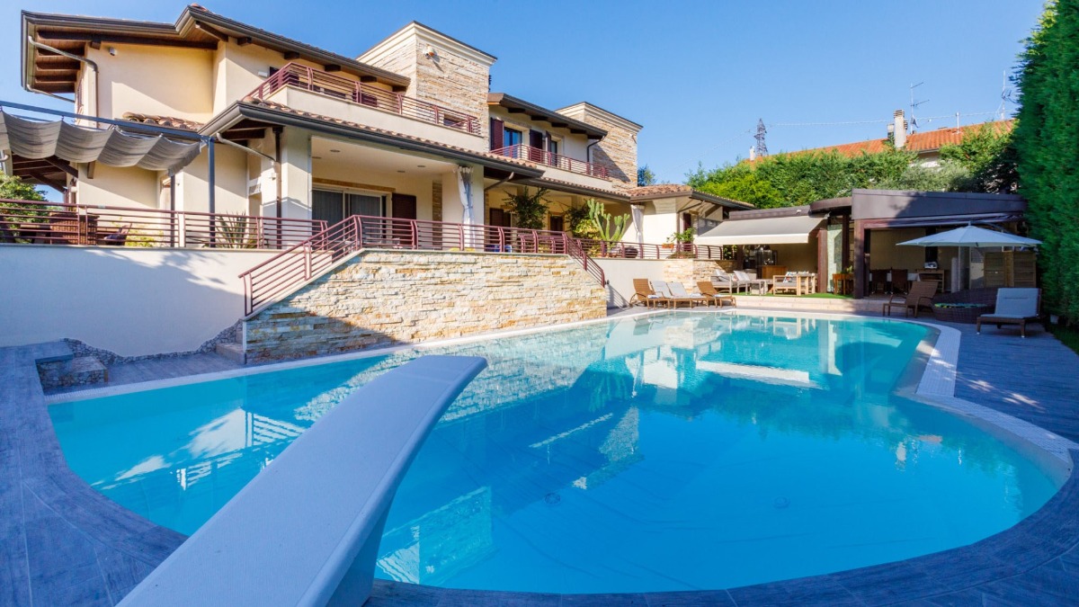 ����� � ���� � ������-�������, � ������