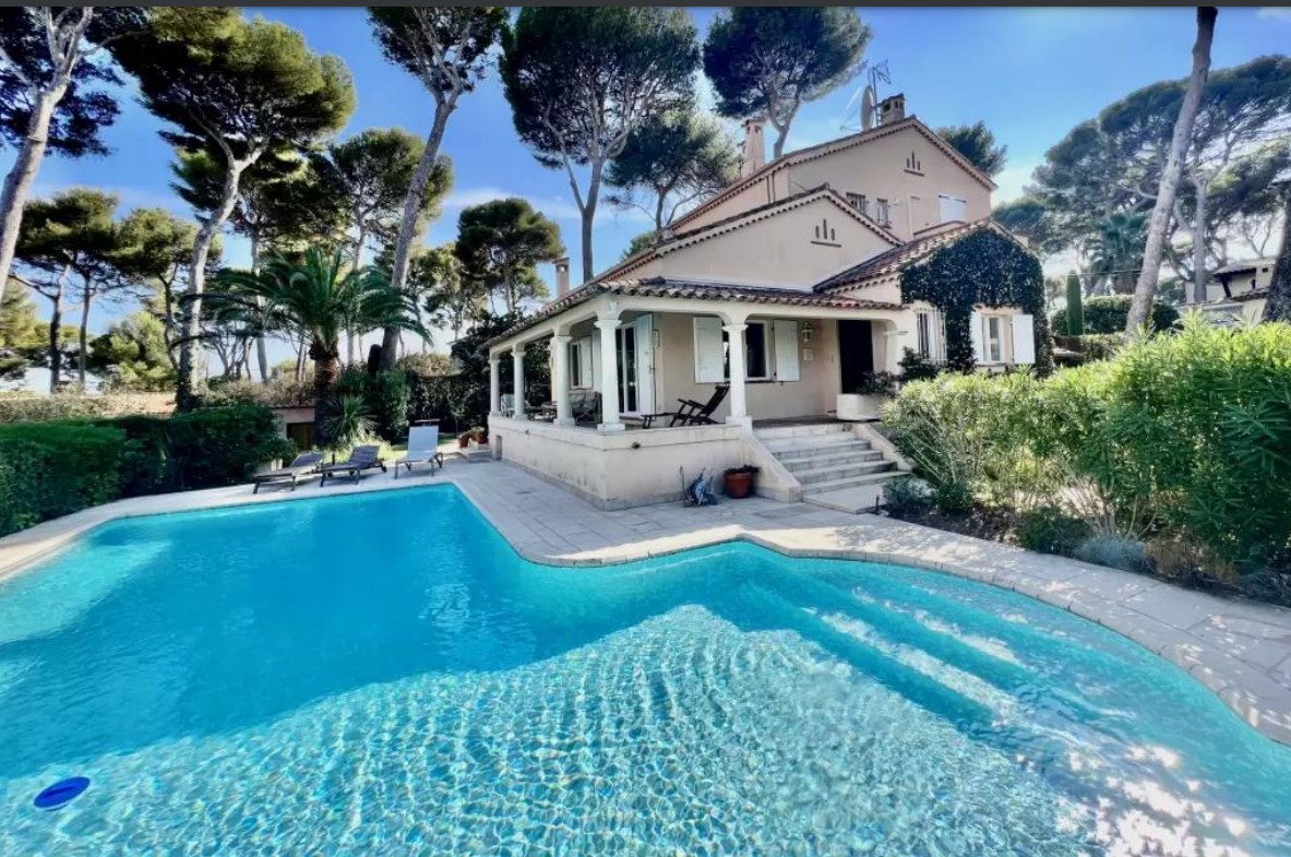 Недвижимость во Франции: вилла, дом на Лазурном берегу №8386