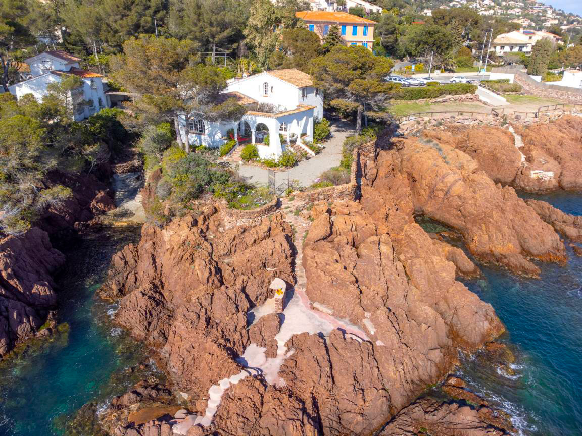 ����� � ���� , 